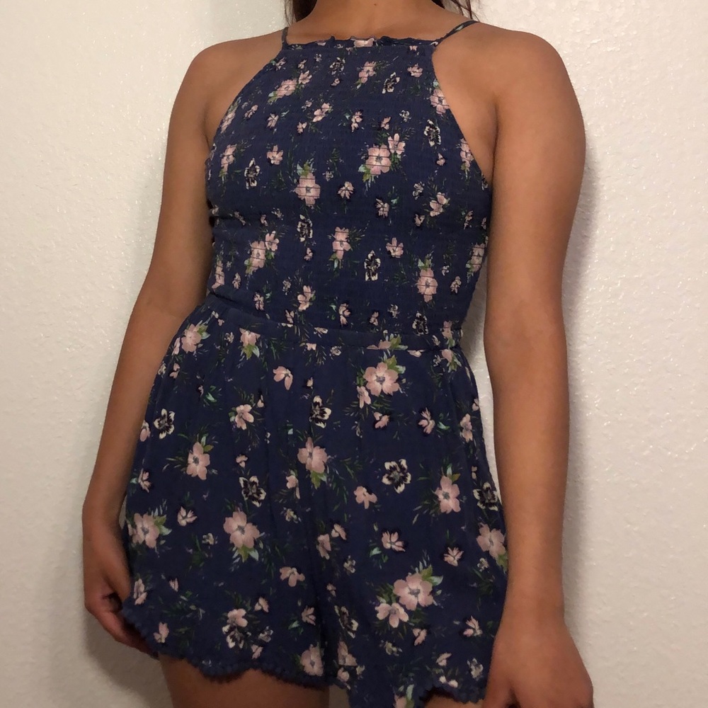 American Eagle blue floral romper